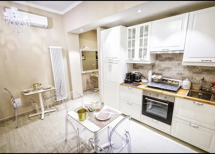 Bed and breakfast Maison Degli Artisti 4*